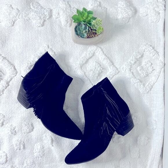 Seychelles Weekender By Anthropologie Black Suede Fringe Ankle Boots Size 9 - Picture 11 of 11